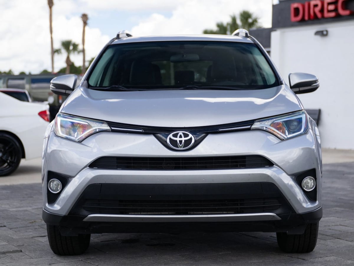 Toyota RAV4 photo 4