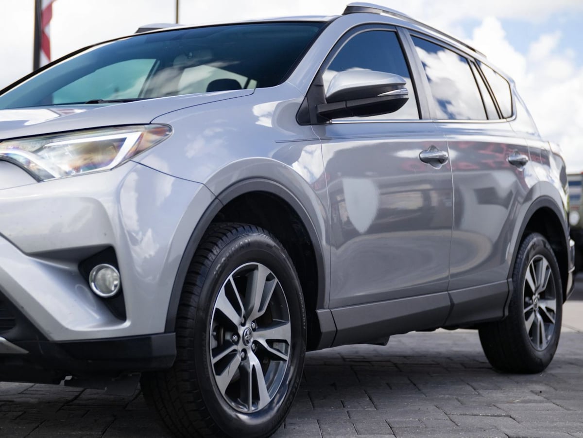 Toyota RAV4 photo 7