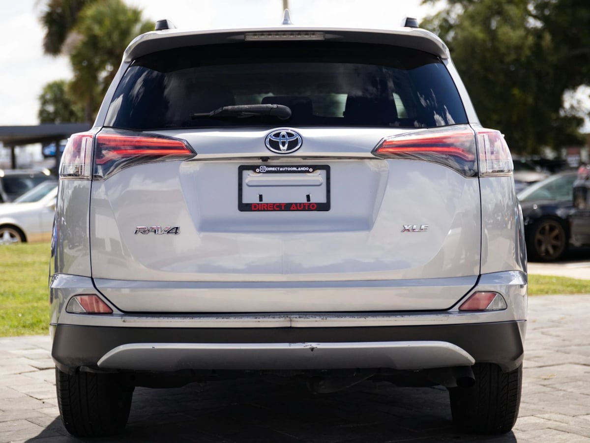 Toyota RAV4 photo 11