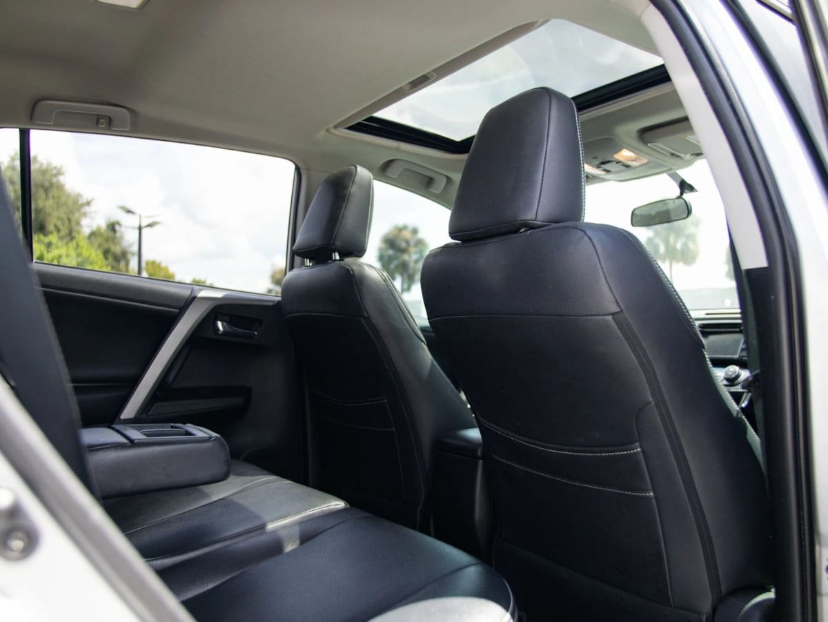 Toyota RAV4 photo 23