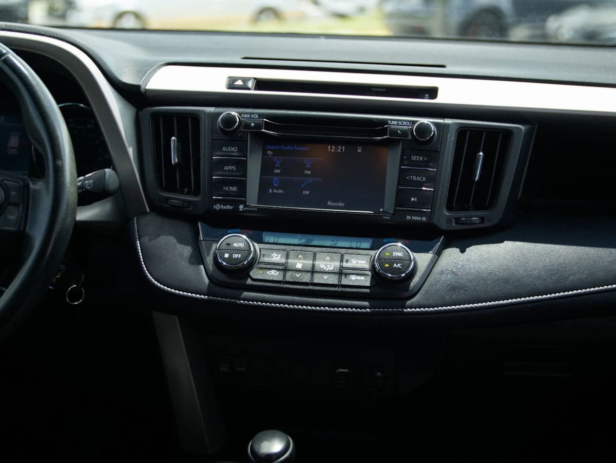 Toyota RAV4 photo 25