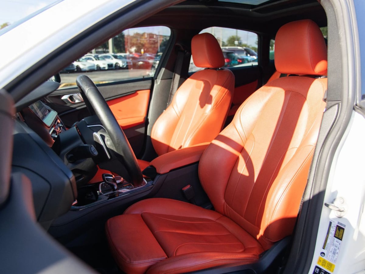 BMW 2 Series photo 18