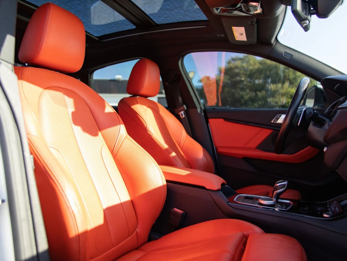 BMW 2 Series photo 20