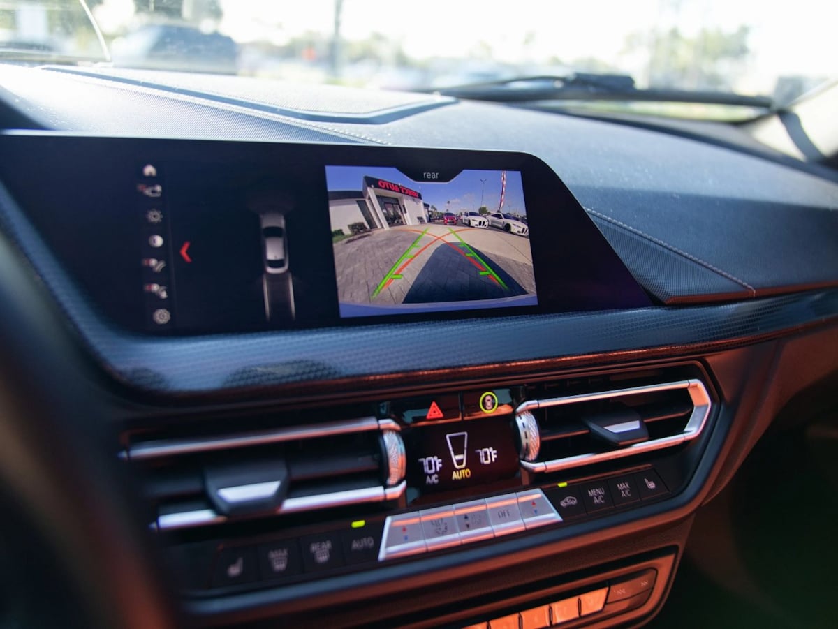 BMW 2 Series photo 28