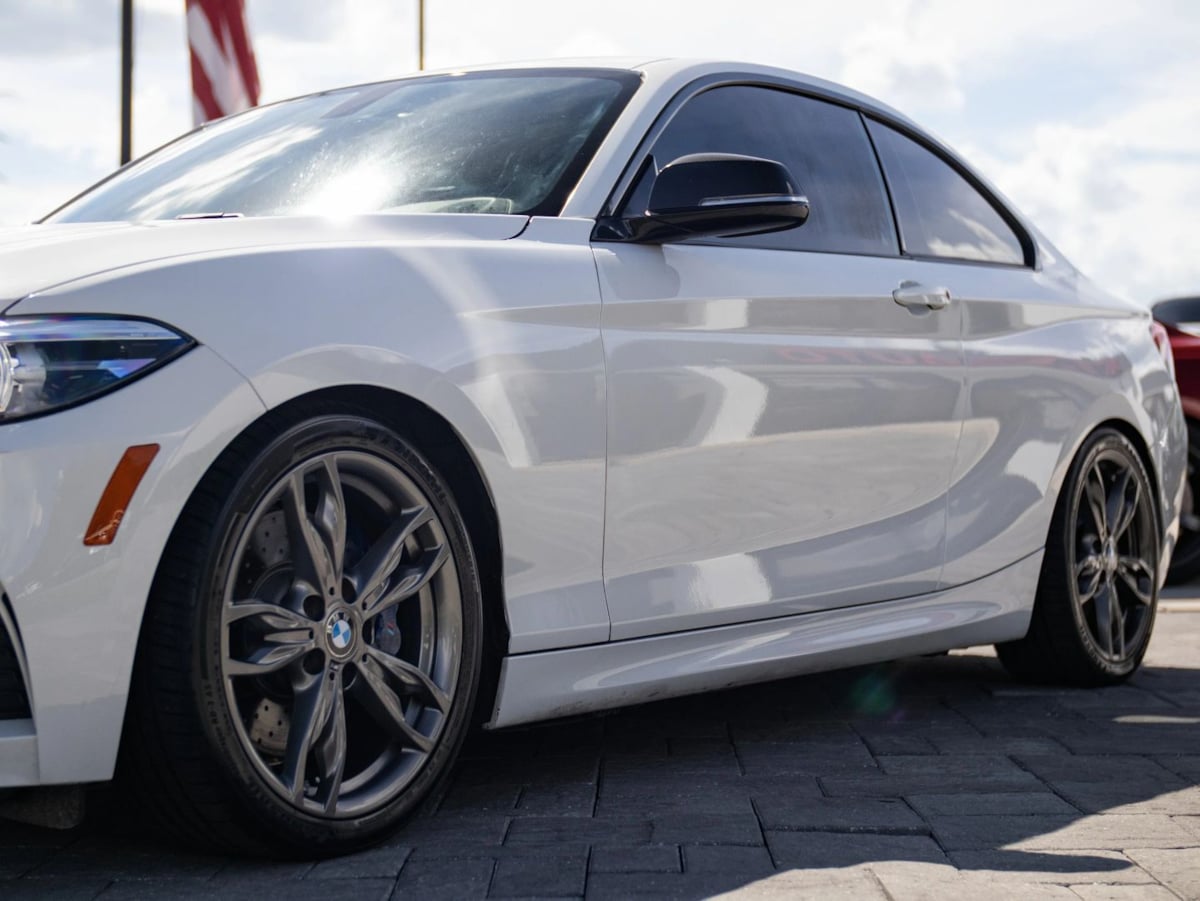 BMW 2 Series photo 7