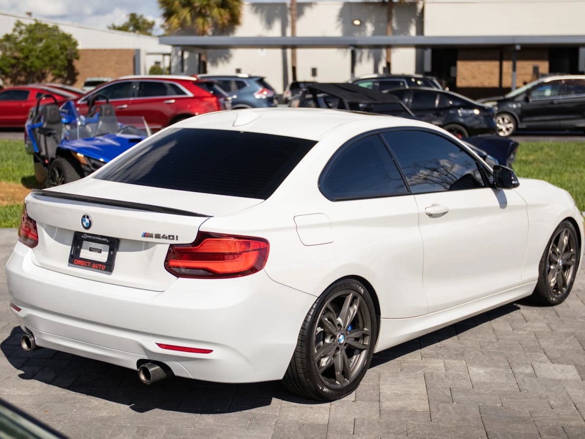 BMW 2 Series photo 13