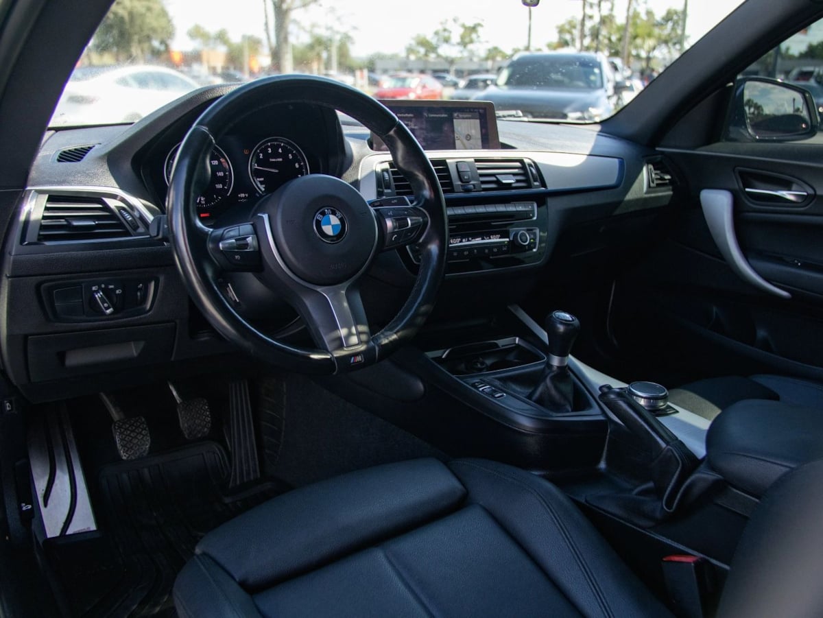BMW 2 Series photo 16