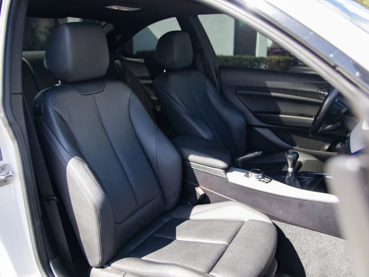BMW 2 Series photo 23
