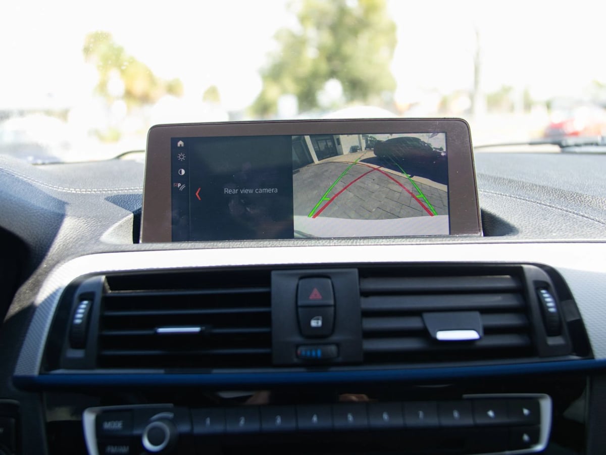 BMW 2 Series photo 29