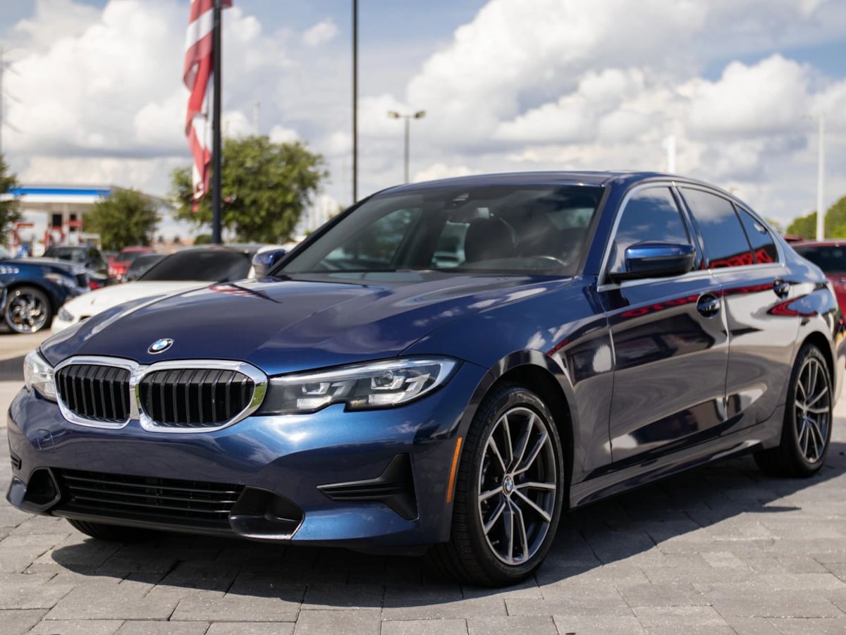 BMW 3 Series photo 6