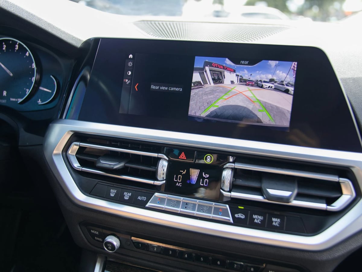 BMW 3 Series photo 31