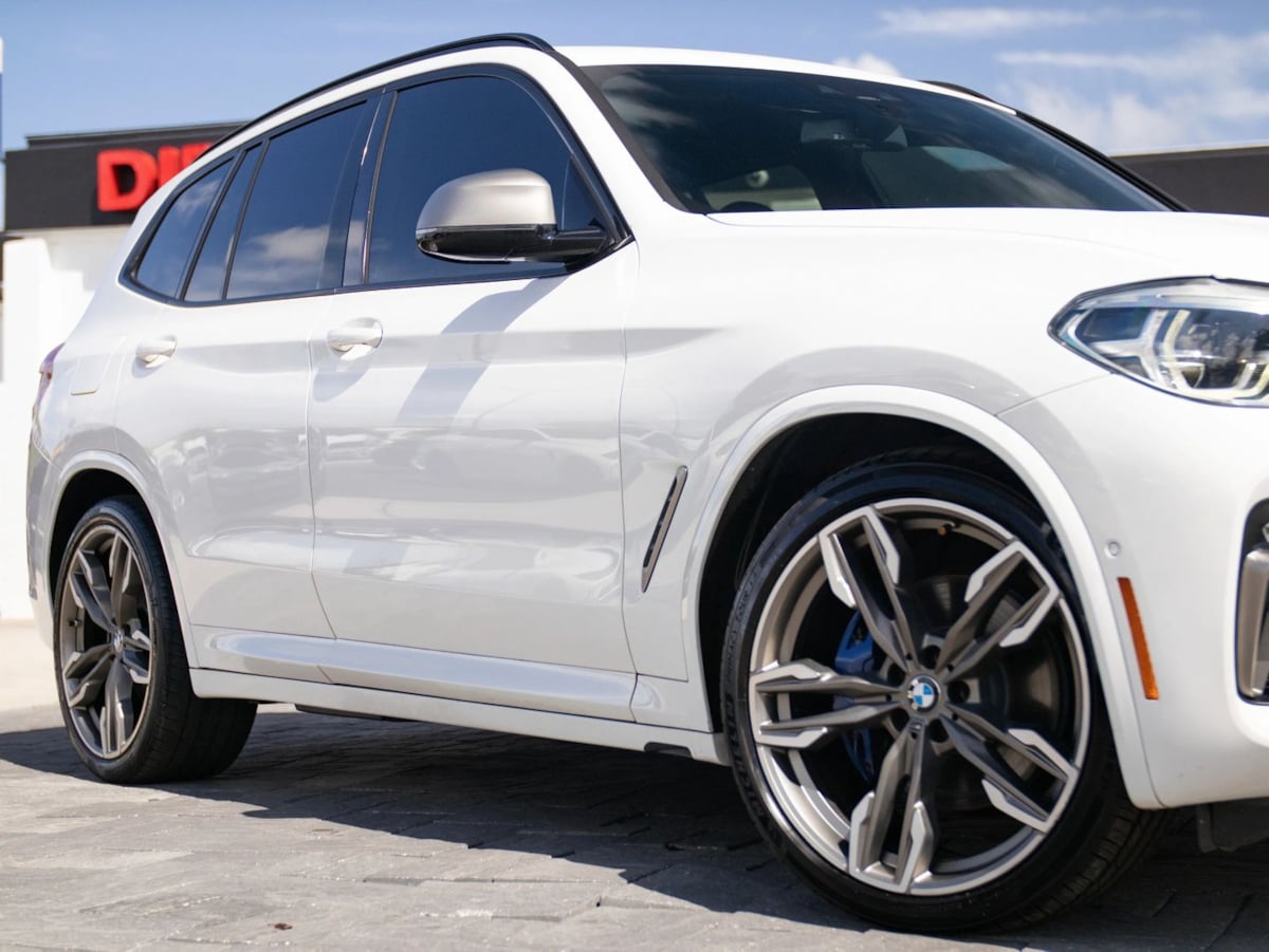 BMW X3 photo 2