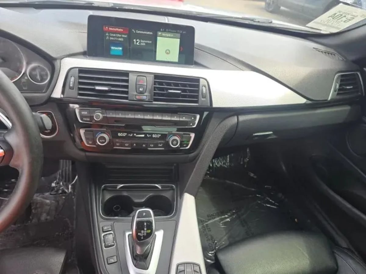 BMW 4 Series photo 8