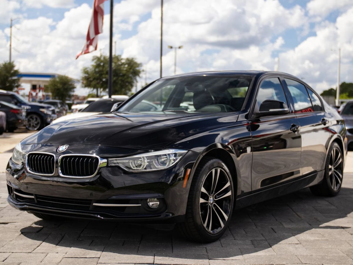BMW 3 Series photo 6
