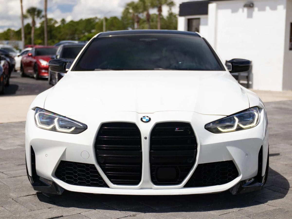 BMW M4 photo 4