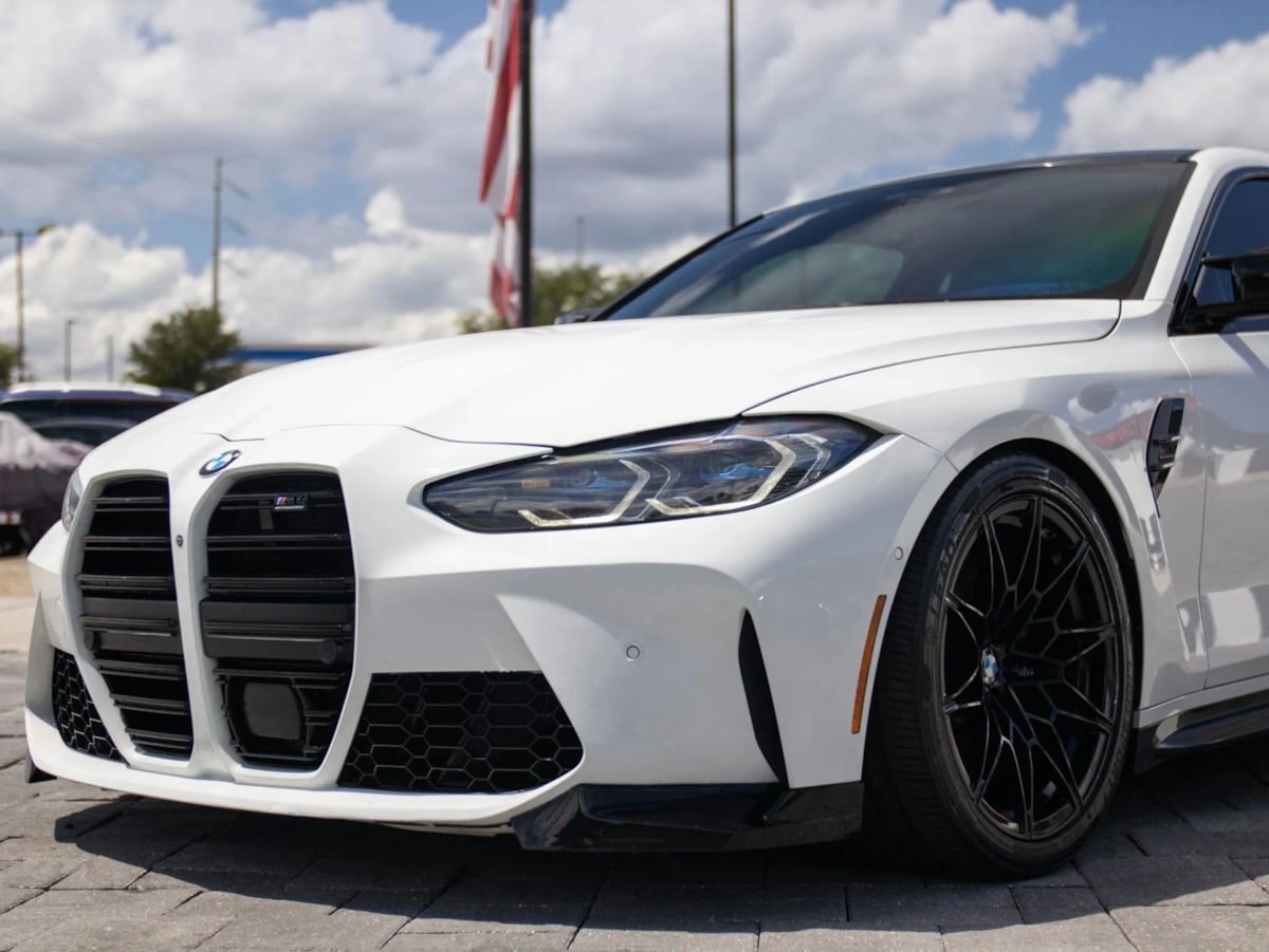BMW M4 photo 5
