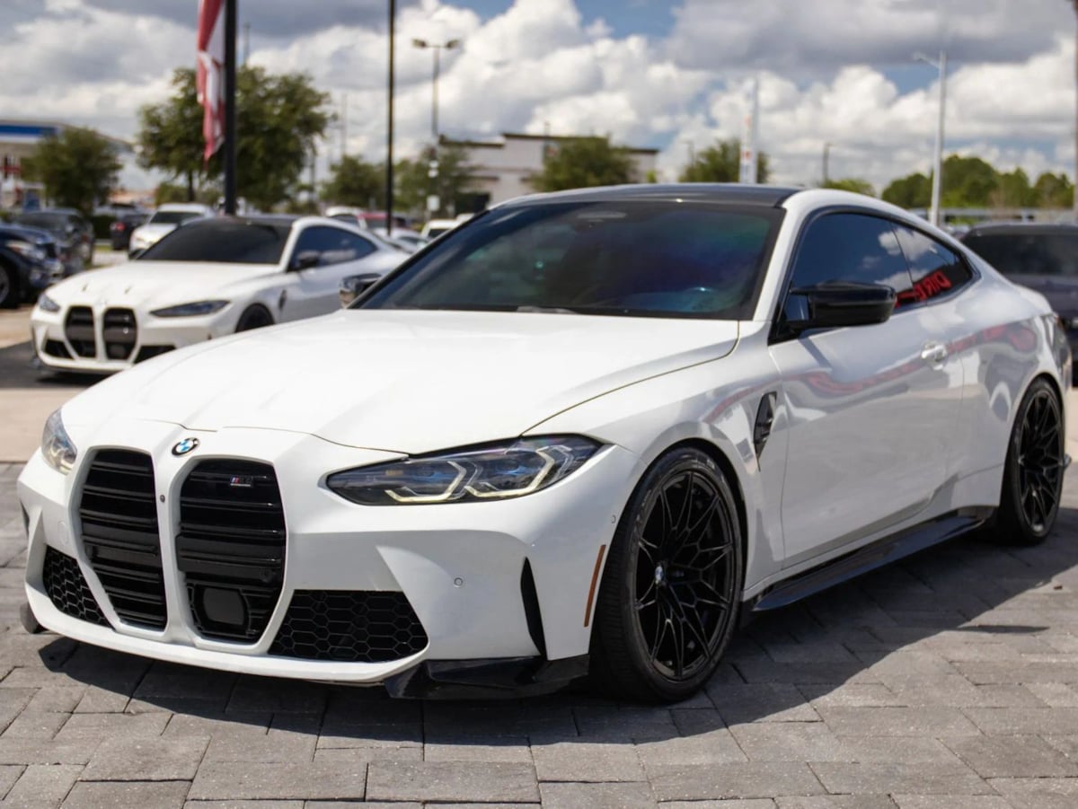 BMW M4 photo 6
