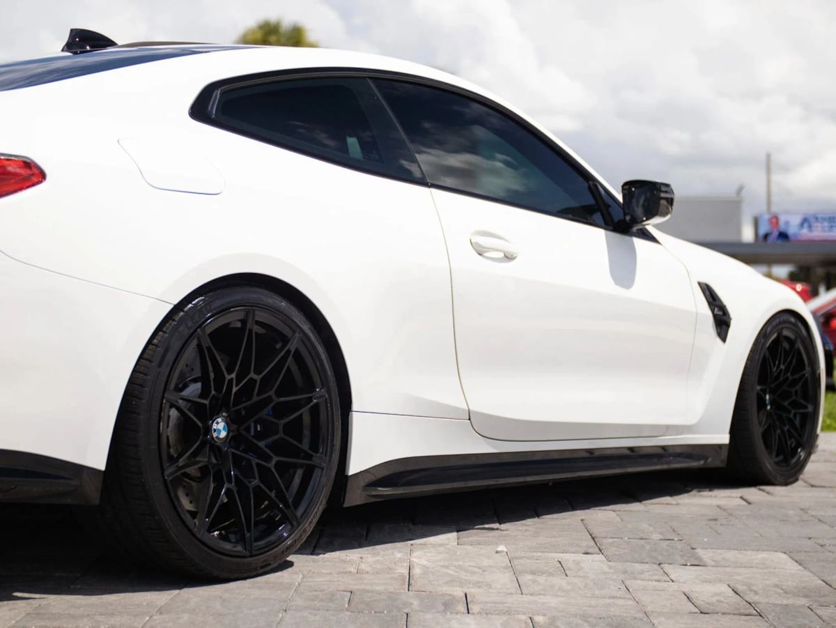 BMW M4 photo 20