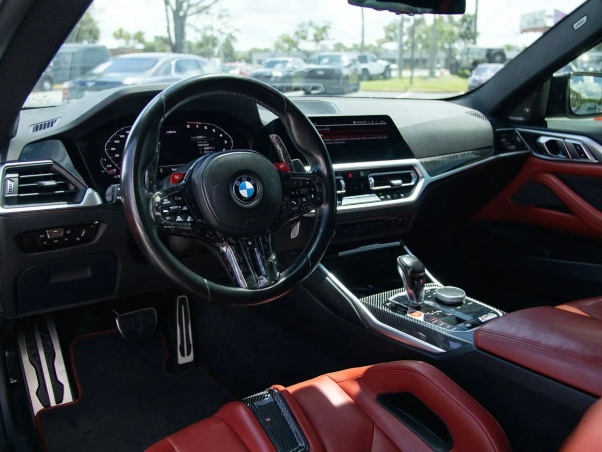 BMW M4 photo 24