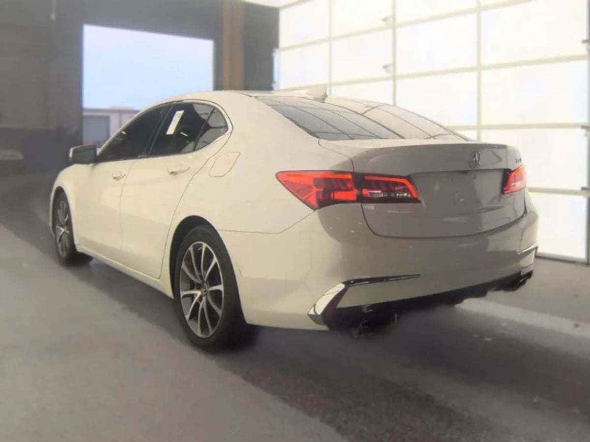 Acura TLX photo 6