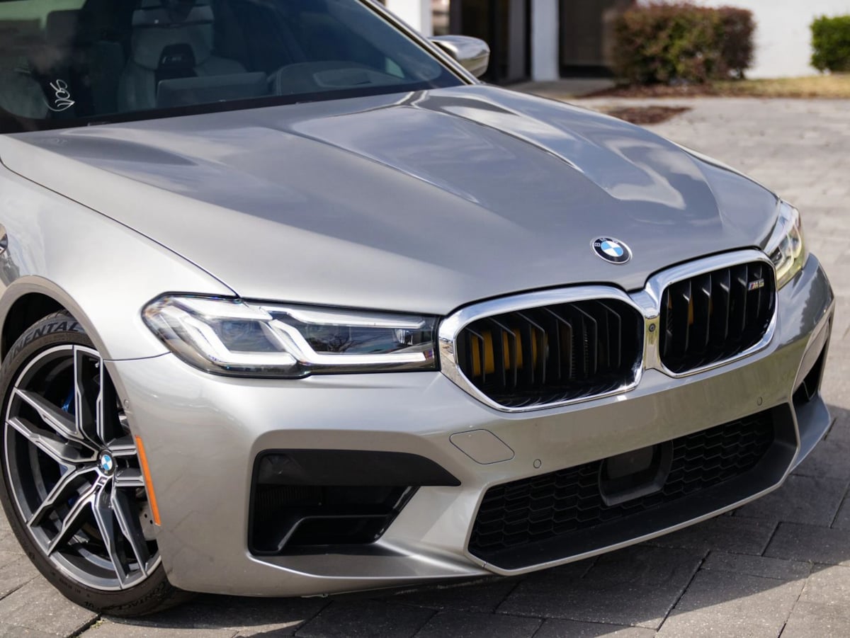 BMW M5 photo 2