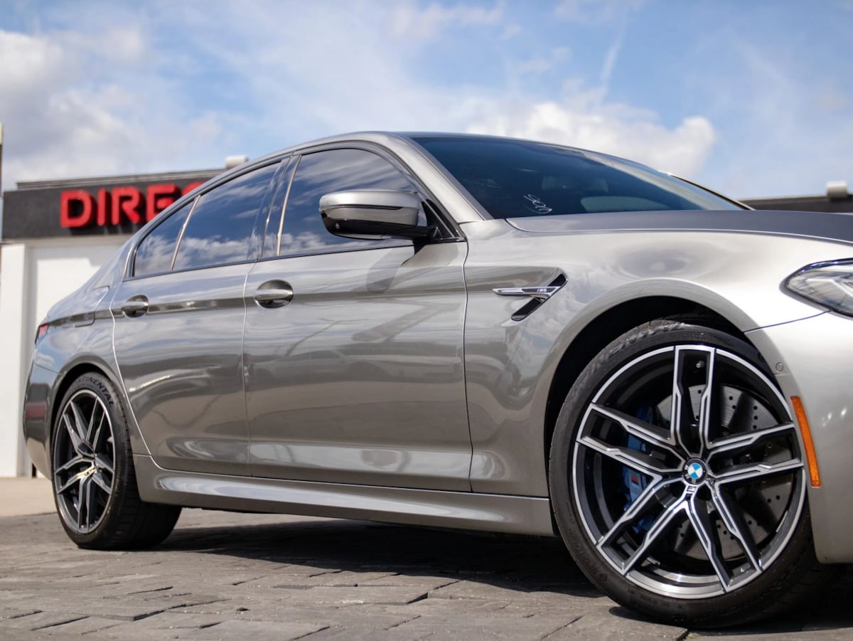 BMW M5 photo 4
