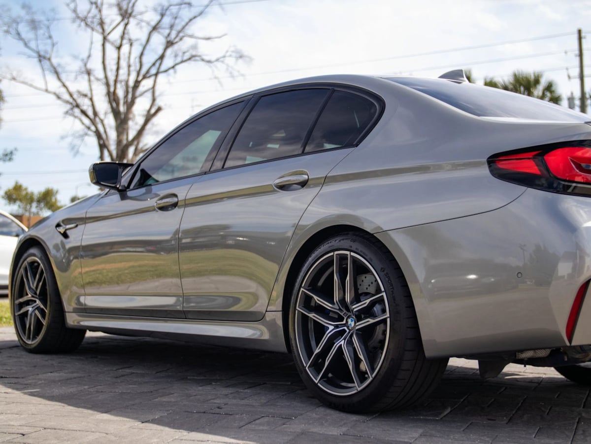 BMW M5 photo 12