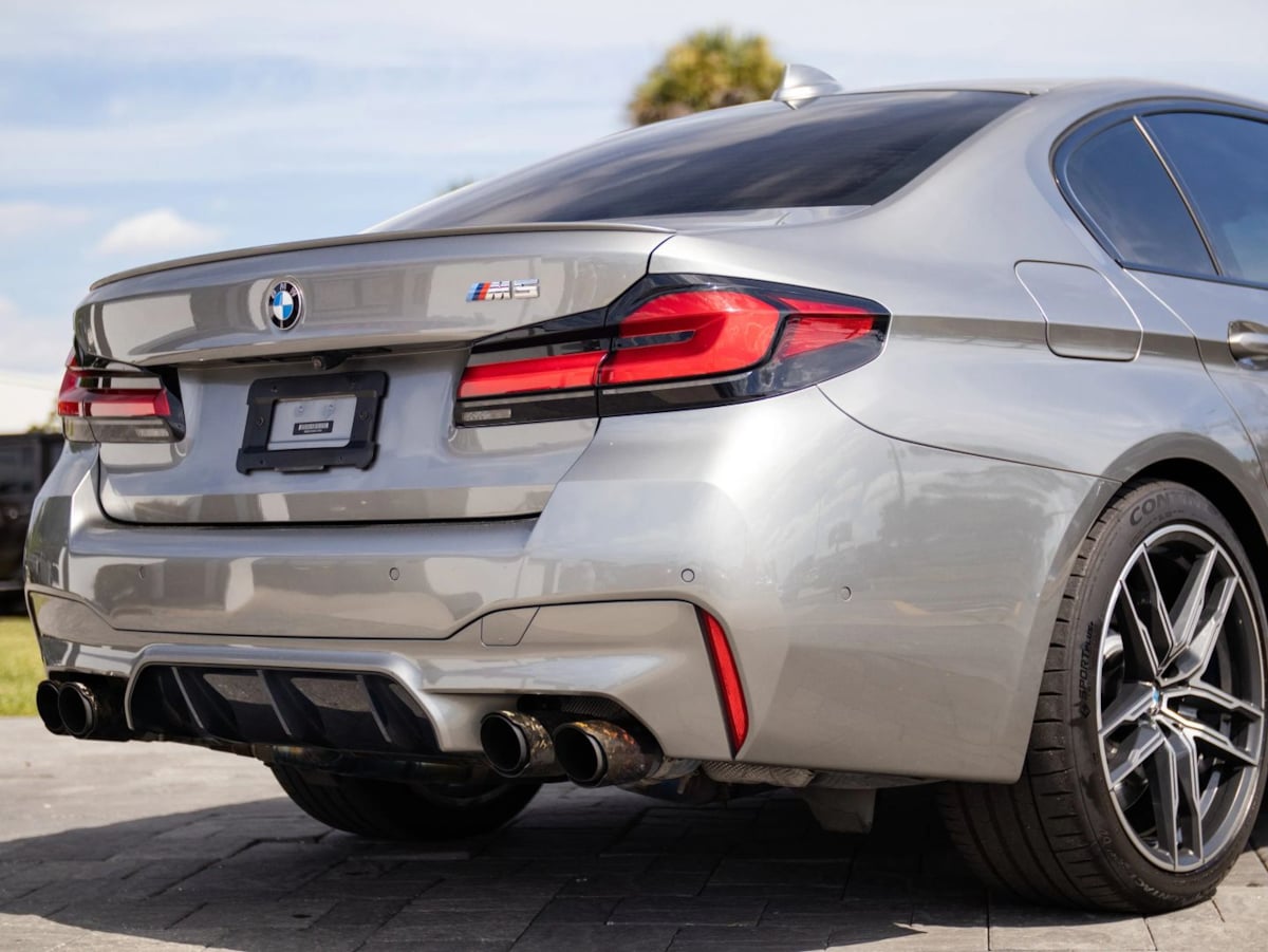 BMW M5 photo 19