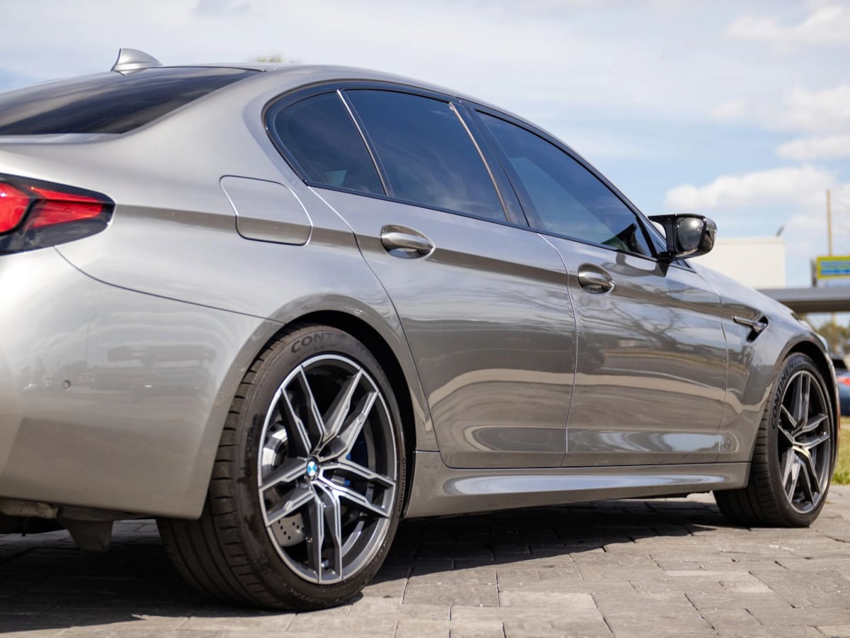 BMW M5 photo 21