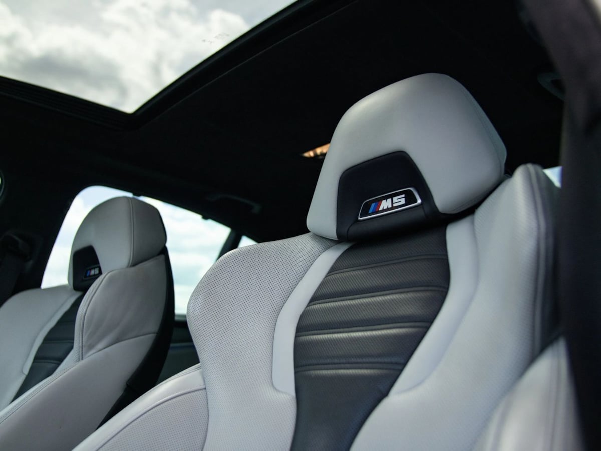 BMW M5 photo 29
