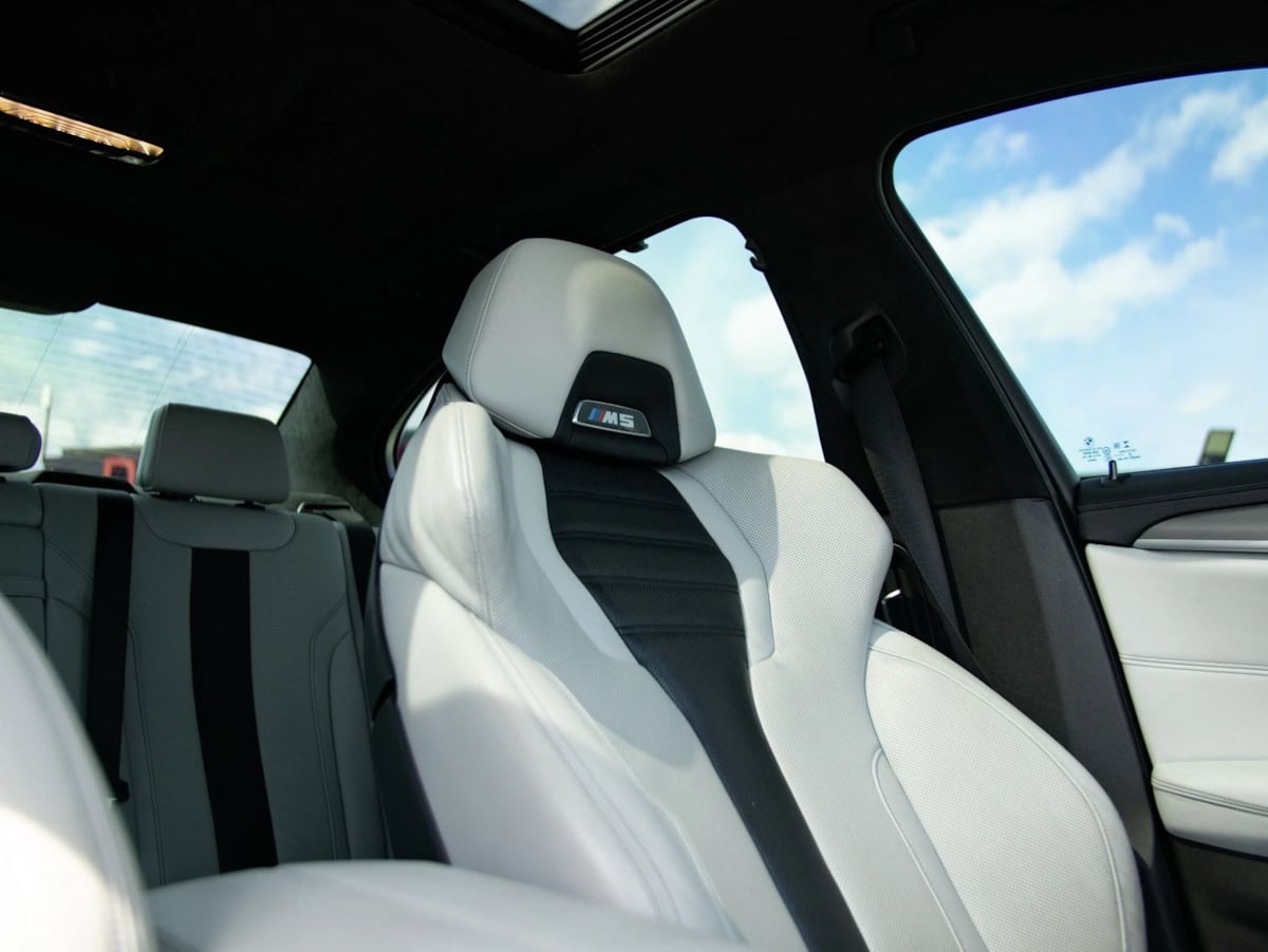 BMW M5 photo 33