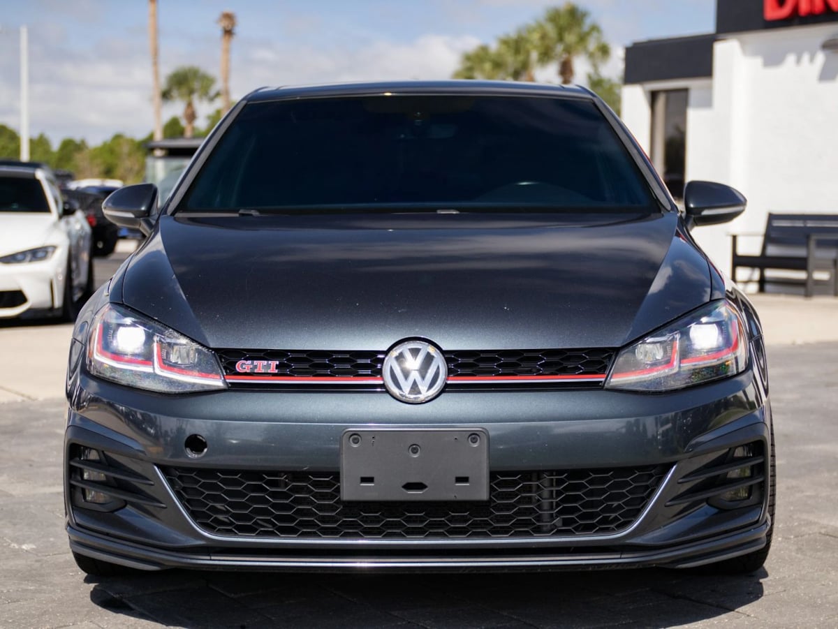 Volkswagen Golf GTI photo 4