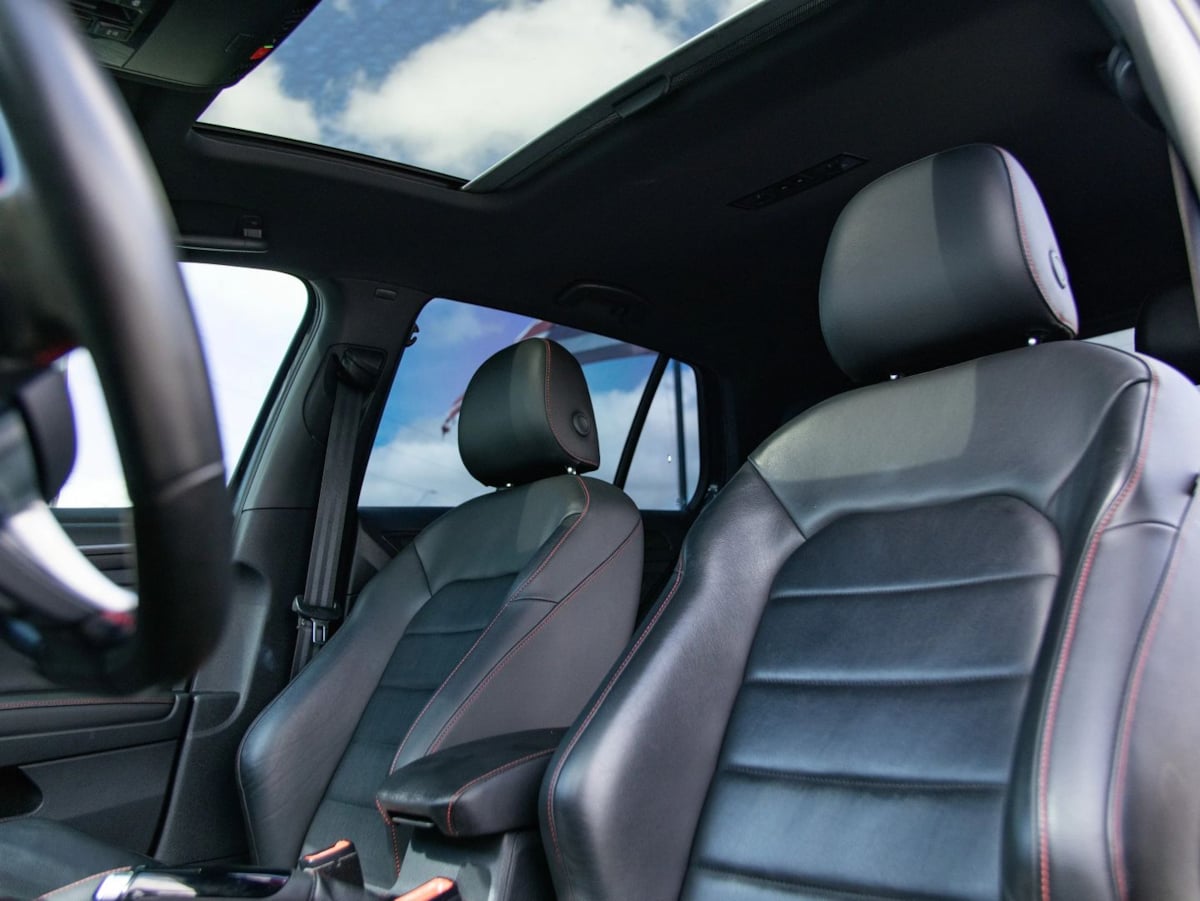 Volkswagen Golf GTI photo 19