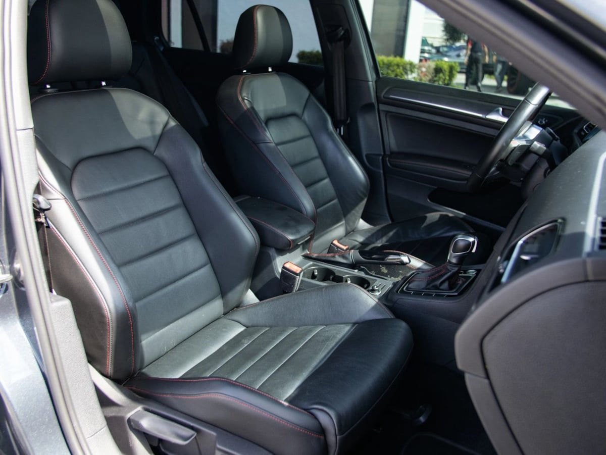 Volkswagen Golf GTI photo 22