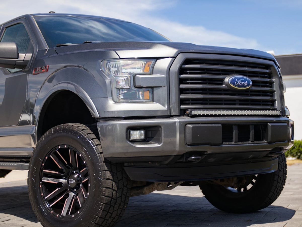 Ford F-150 photo 3