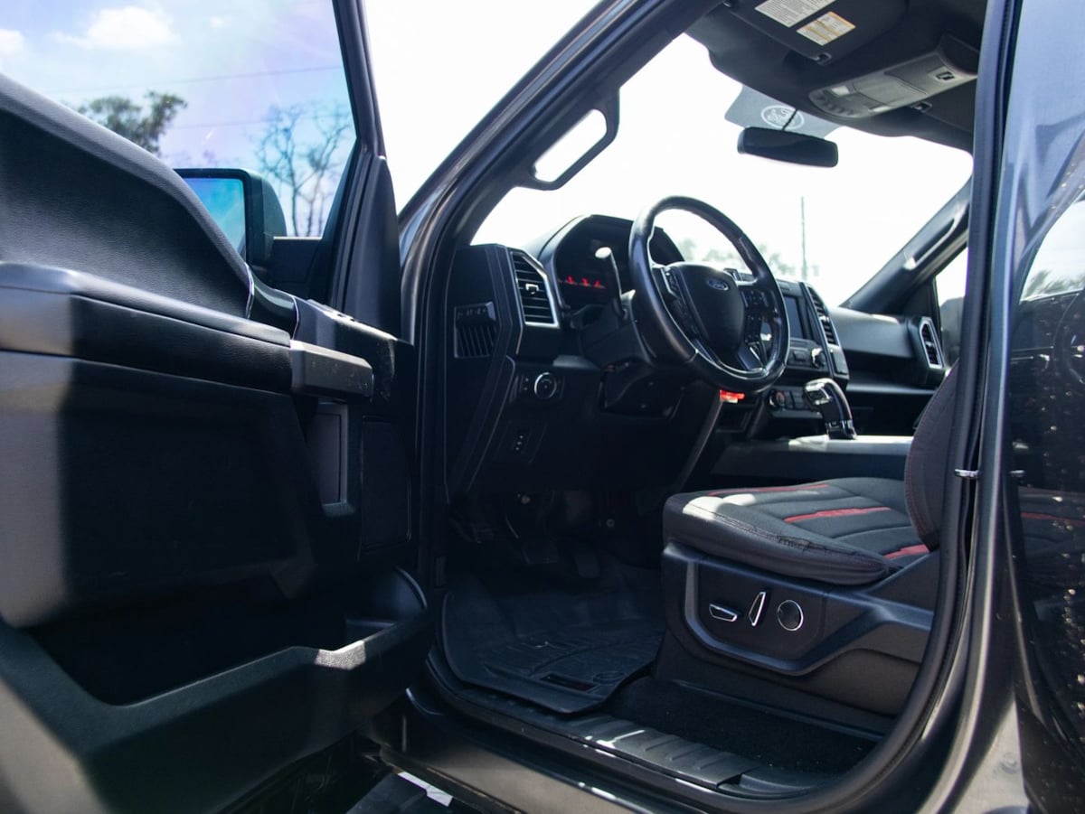 Ford F-150 photo 15