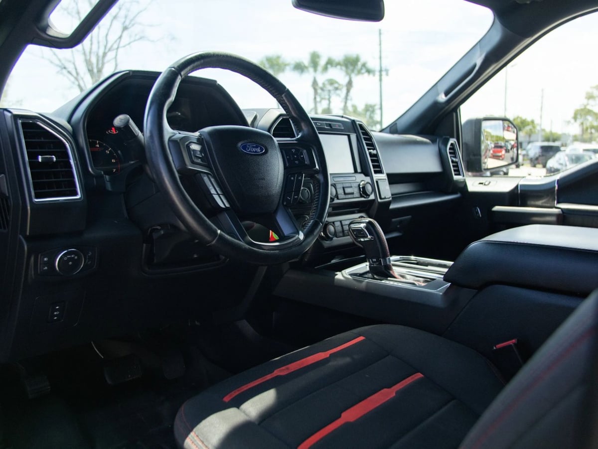 Ford F-150 photo 16