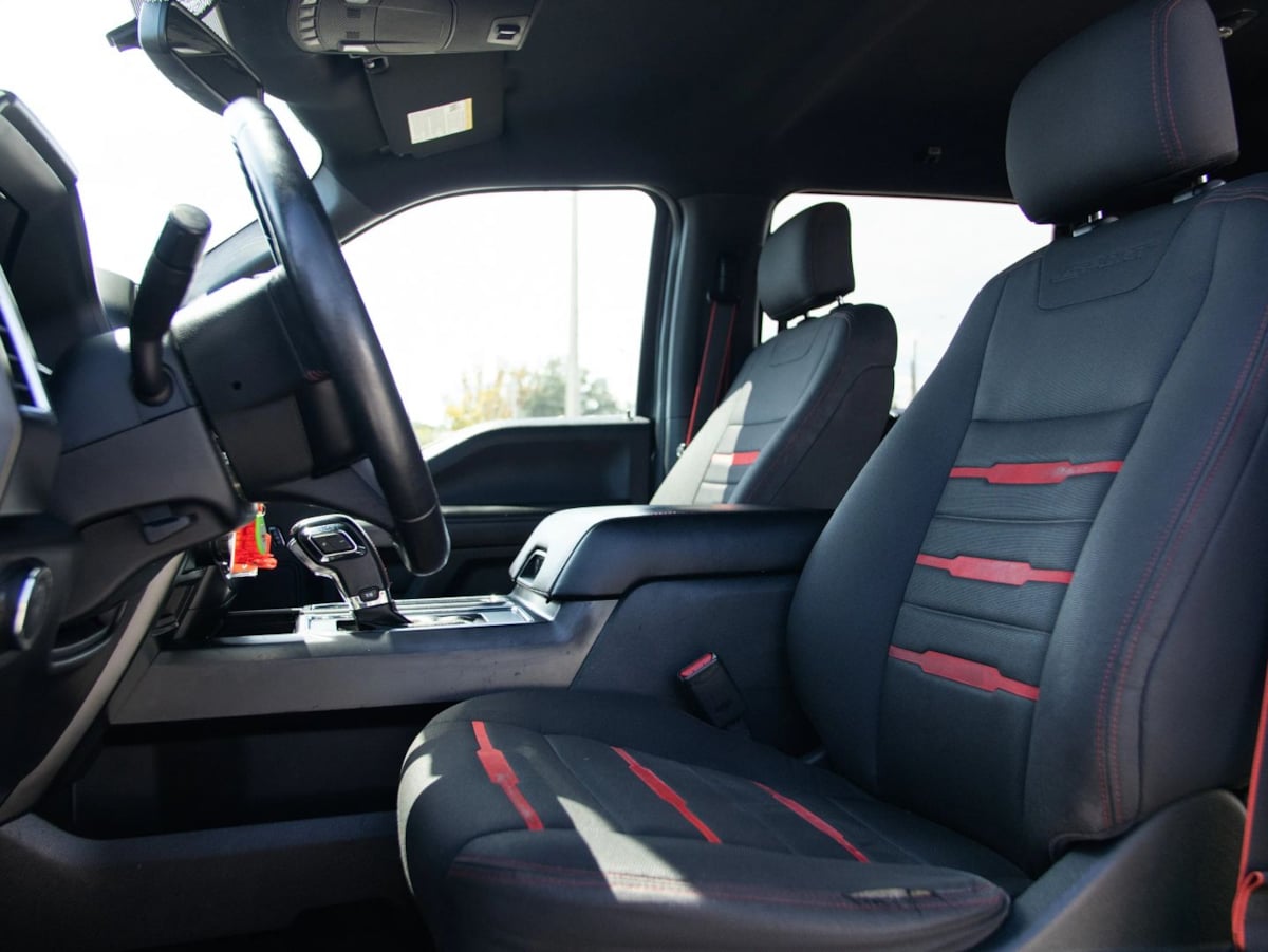 Ford F-150 photo 18