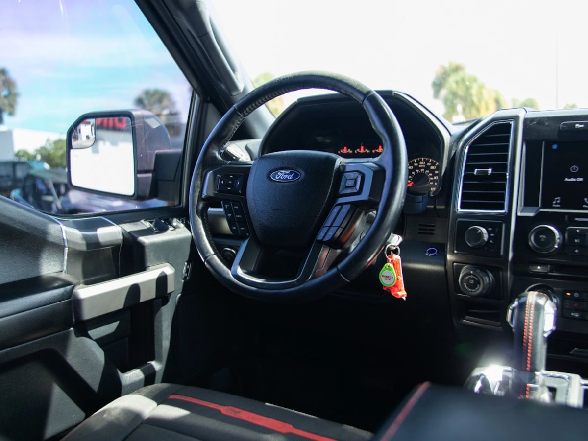 Ford F-150 photo 30
