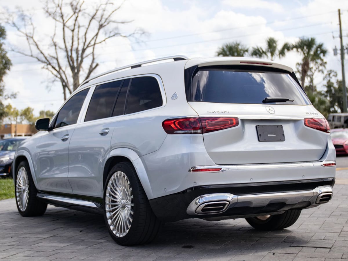 Mercedes-Benz GLS photo 12