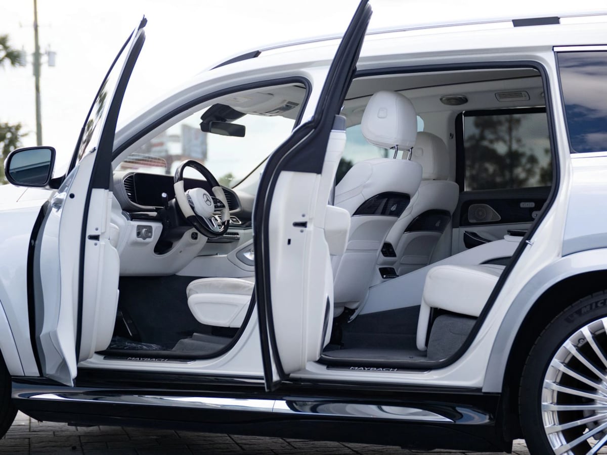 Mercedes-Benz GLS photo 20