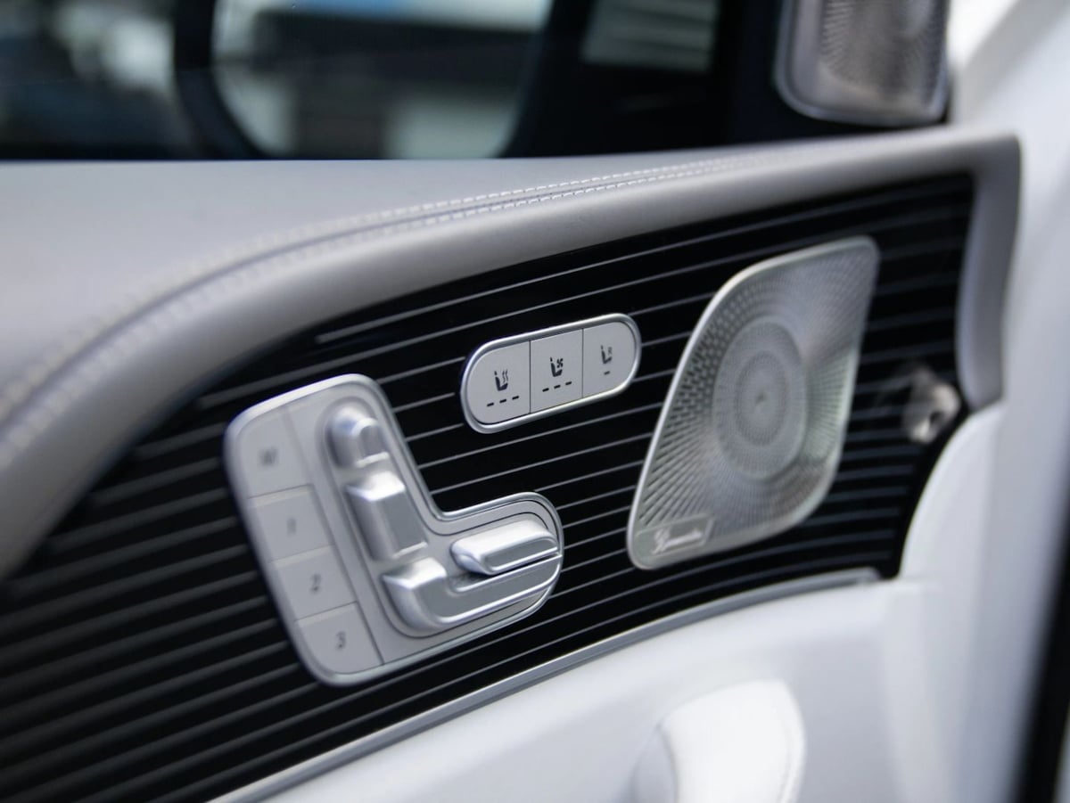 Mercedes-Benz GLS photo 24