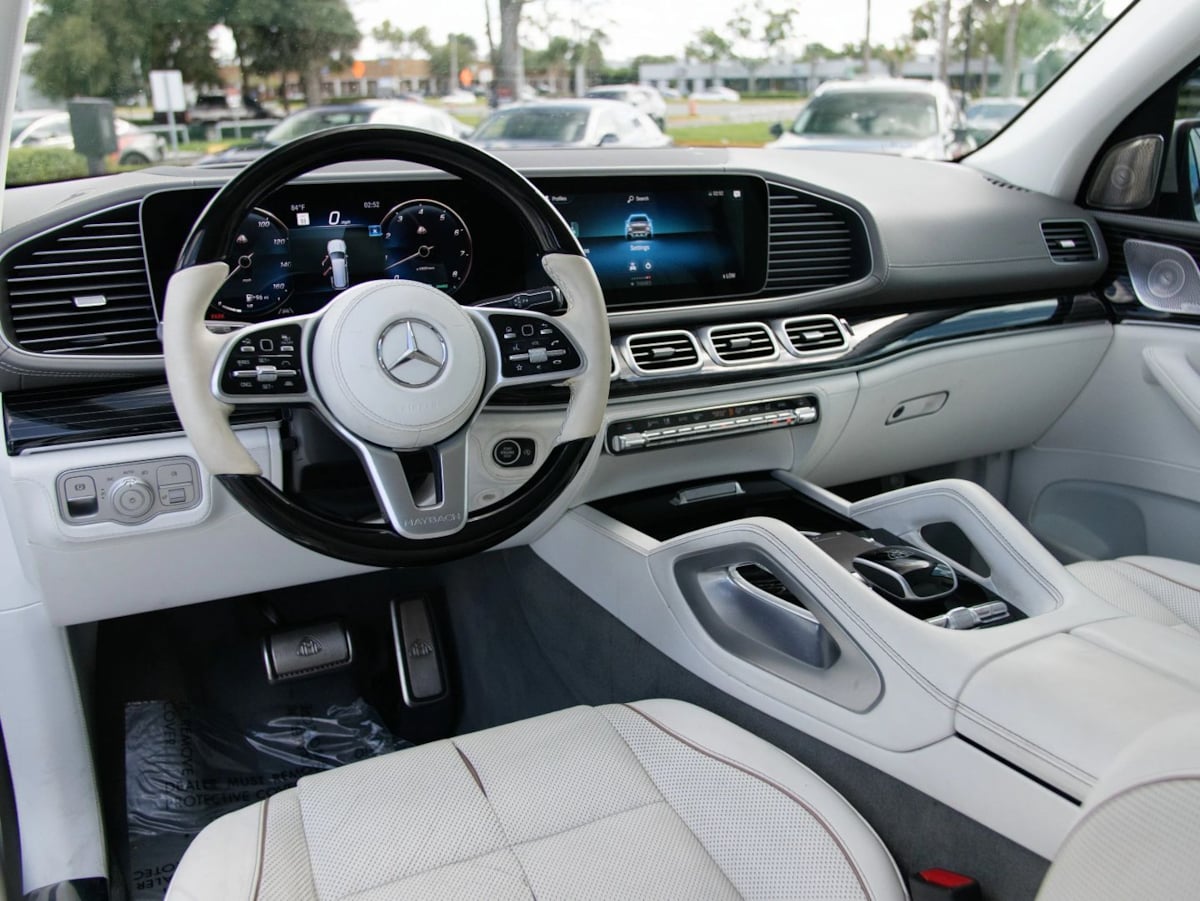 Mercedes-Benz GLS photo 25