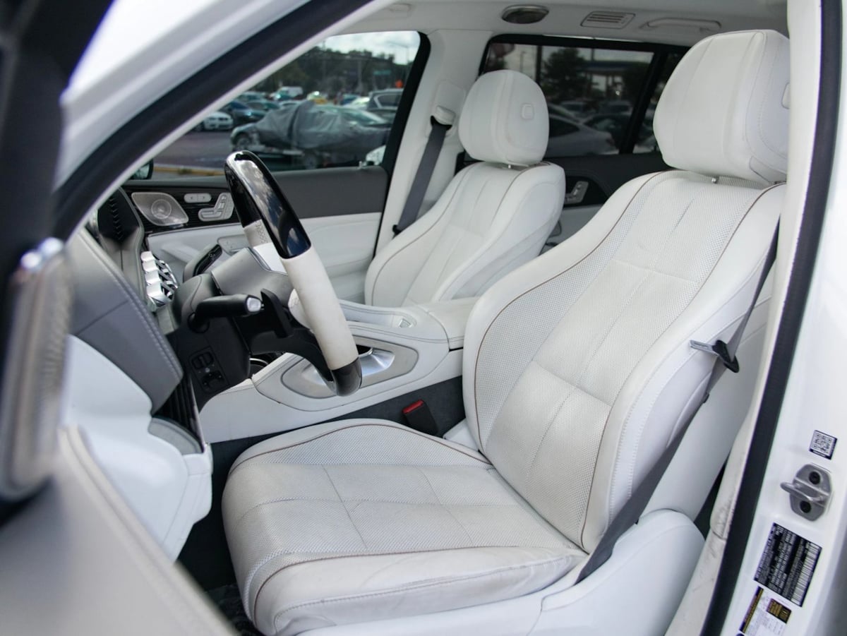 Mercedes-Benz GLS photo 27