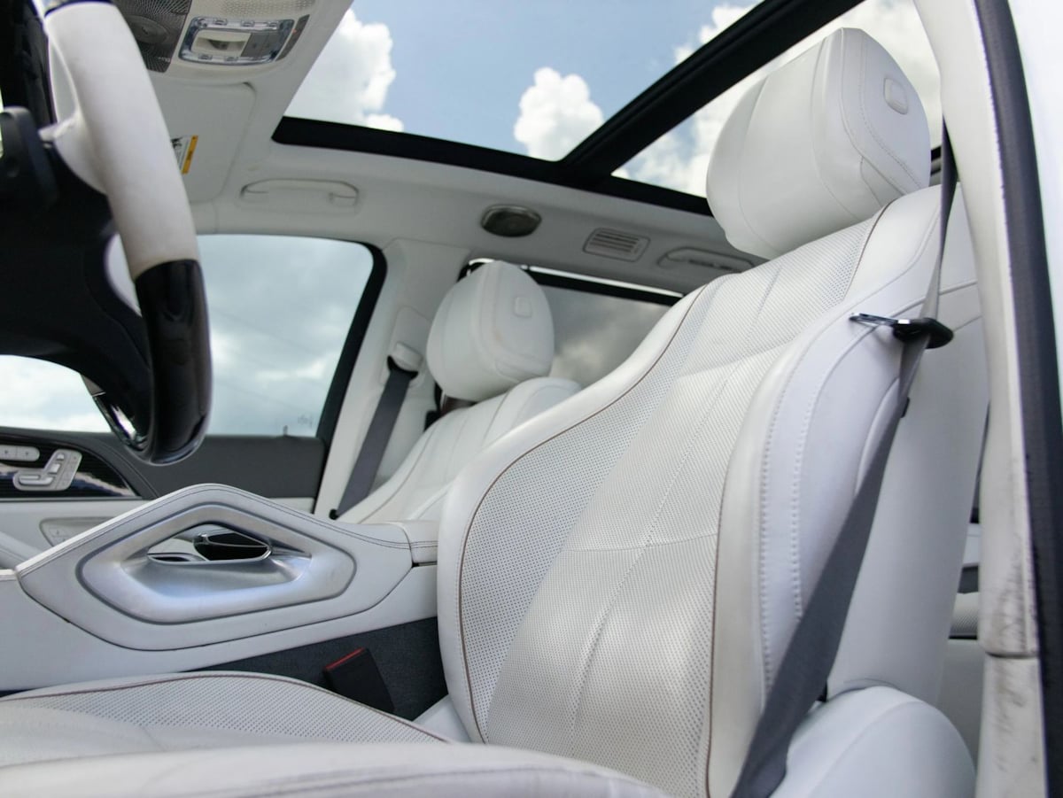 Mercedes-Benz GLS photo 28
