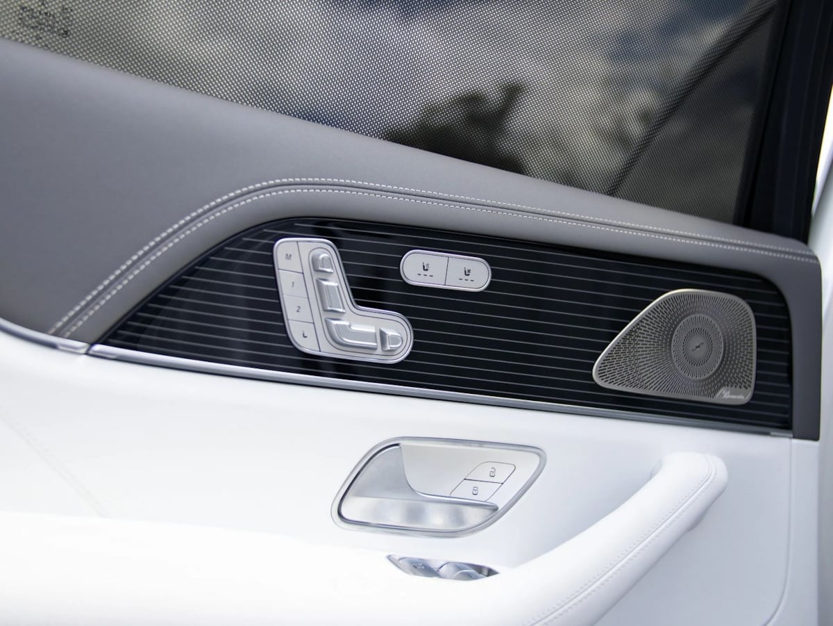 Mercedes-Benz GLS photo 30