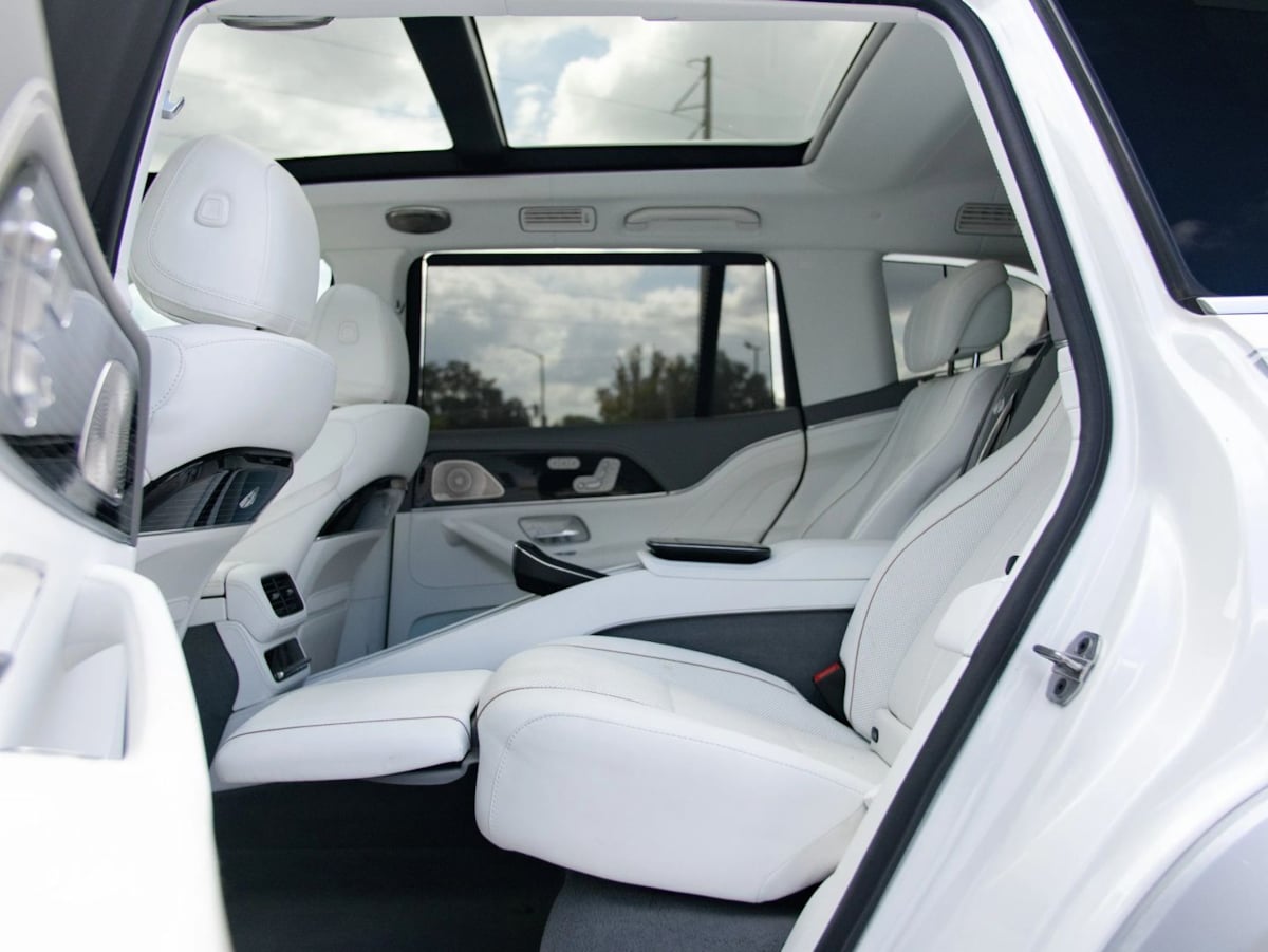 Mercedes-Benz GLS photo 32