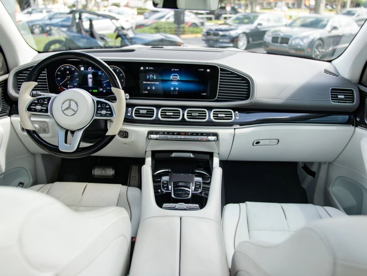 Mercedes-Benz GLS photo 43