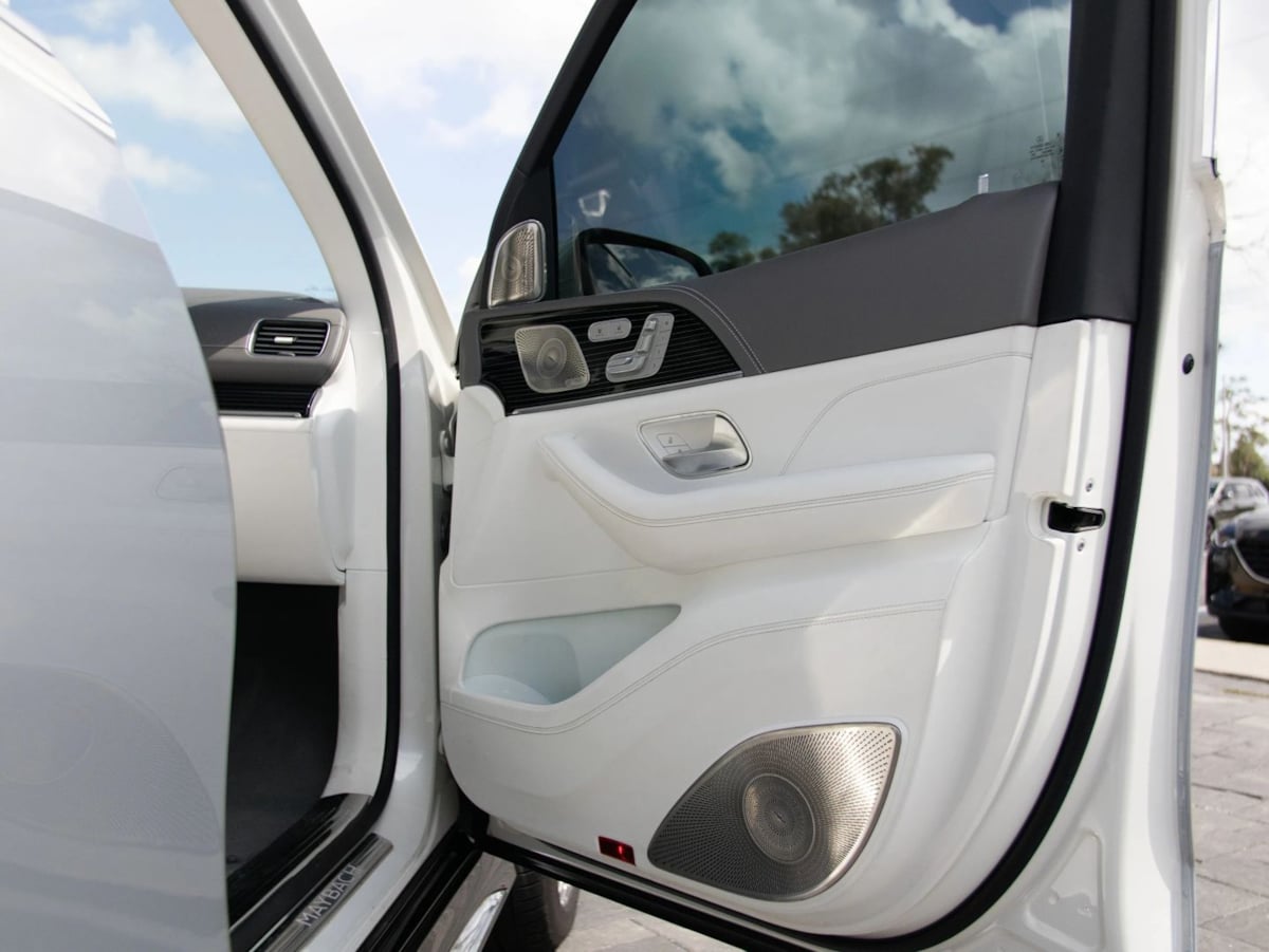 Mercedes-Benz GLS photo 48