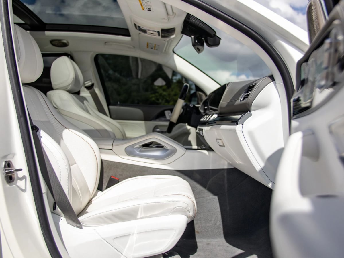 Mercedes-Benz GLS photo 49